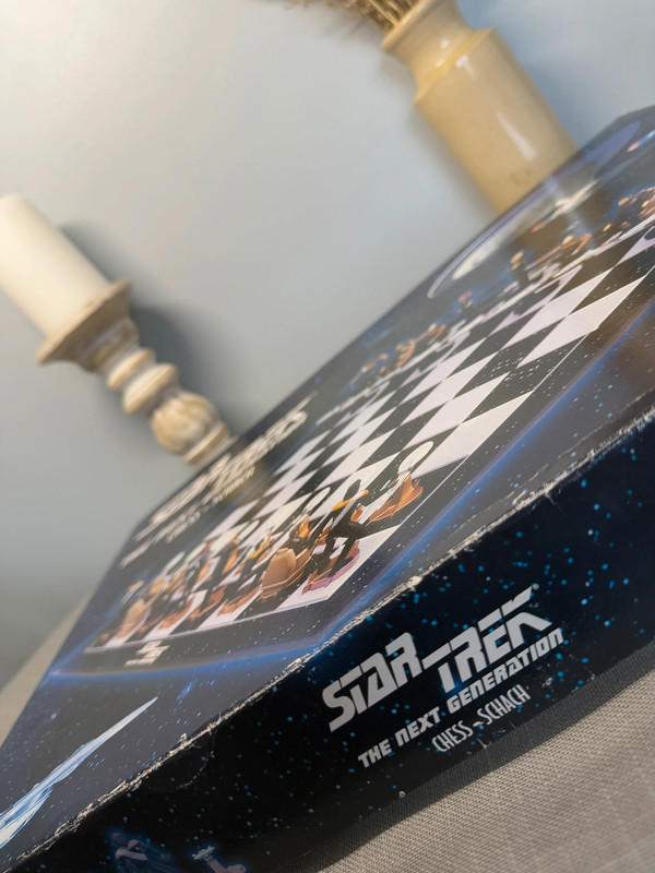 Star Trek: The Next Generation 3D Chess Set – Collectible and Complete
