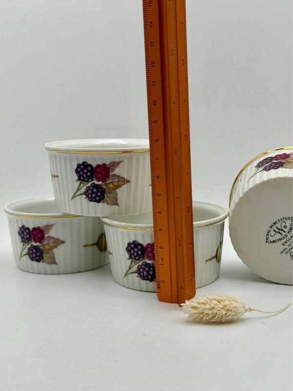 Set of 4 Royal Worcester Evesham Gold Ramekins – Fluted Porcelain