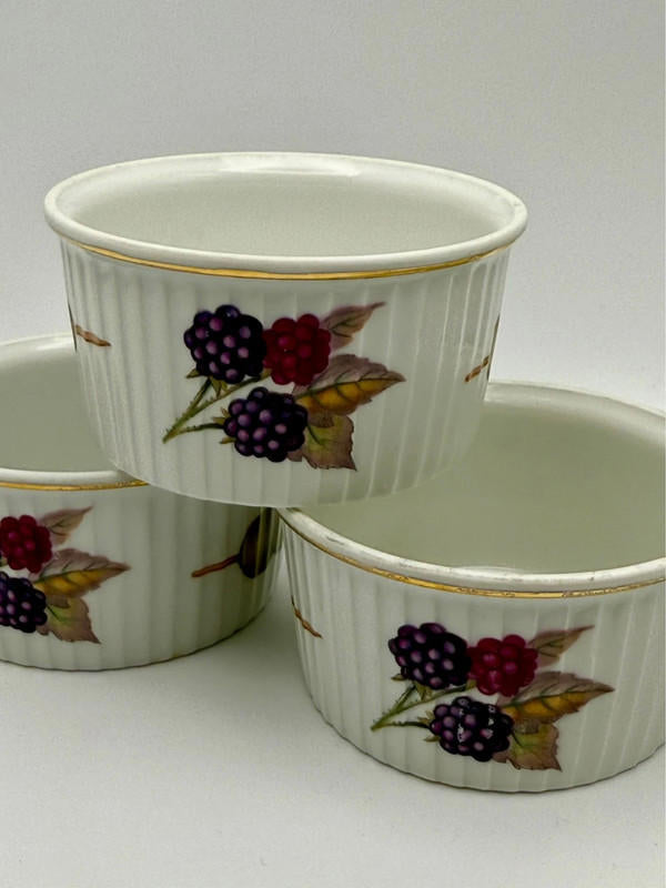 Set of 4 Royal Worcester Evesham Gold Ramekins – Fluted Porcelain