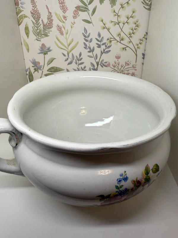 Antique Floral Porcelain Chamber Pot – Victorian Washstand Basin