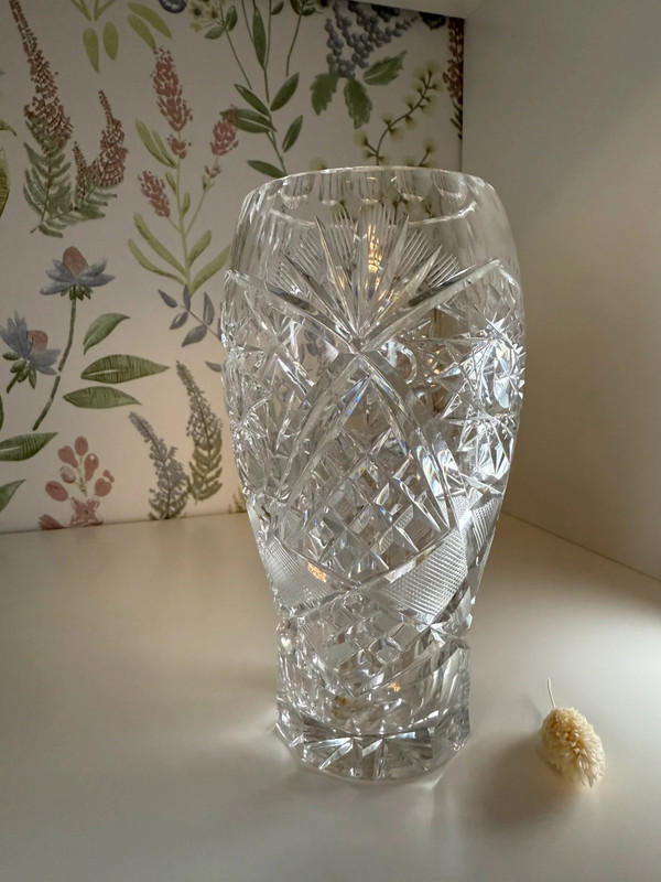 Polish Cut Crystal Vase – Hand-Cut RS Lead Crystal