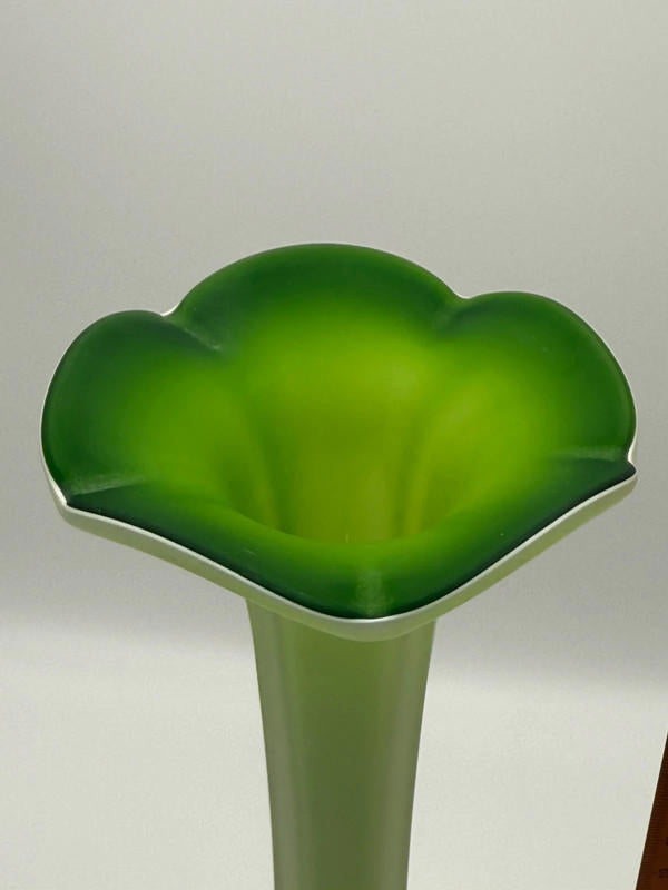 Vintage Hand-Blown Green Satin Glass Vase – Art Nouveau Style