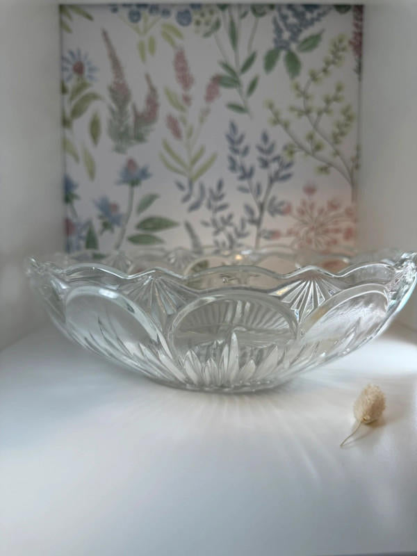 Vintage Pressed Glass Serving Bowl – Scalloped Edge